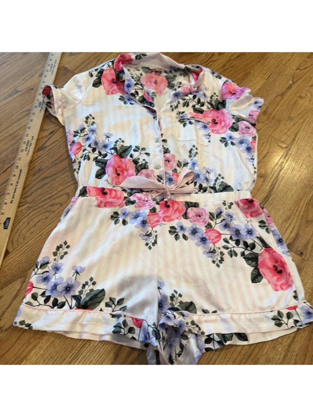 Victoria Secret Womens Large Floral Sleep Lounge Romper